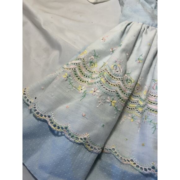 Vintage Flowers blue drees W/white ruffle apron Very Detailed size 2T ? - Picture 5 of 11